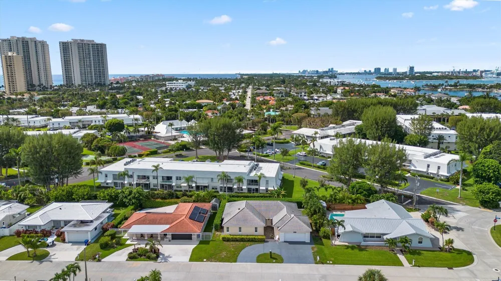 1211 SINGER DRIVE Singer Island, FL 33404