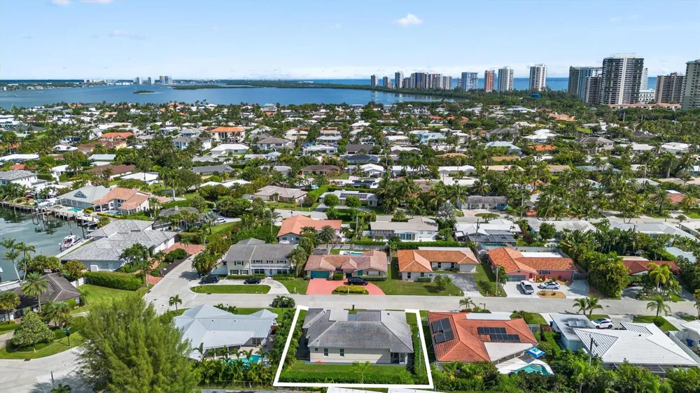 1211 SINGER DRIVE Singer Island, FL 33404