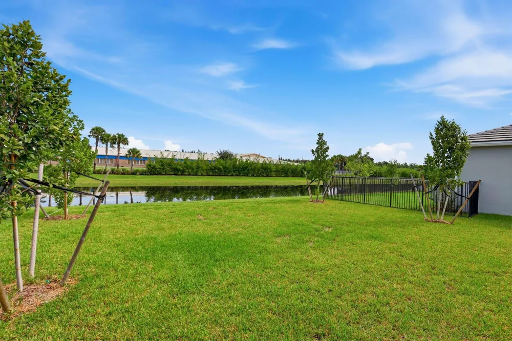 13985 Spruce Pine Drive Westlake, FL 33470