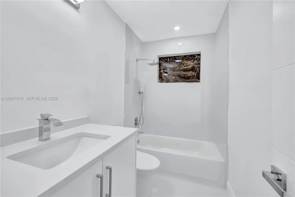 217 31st Ave Hollywood, FL 33021