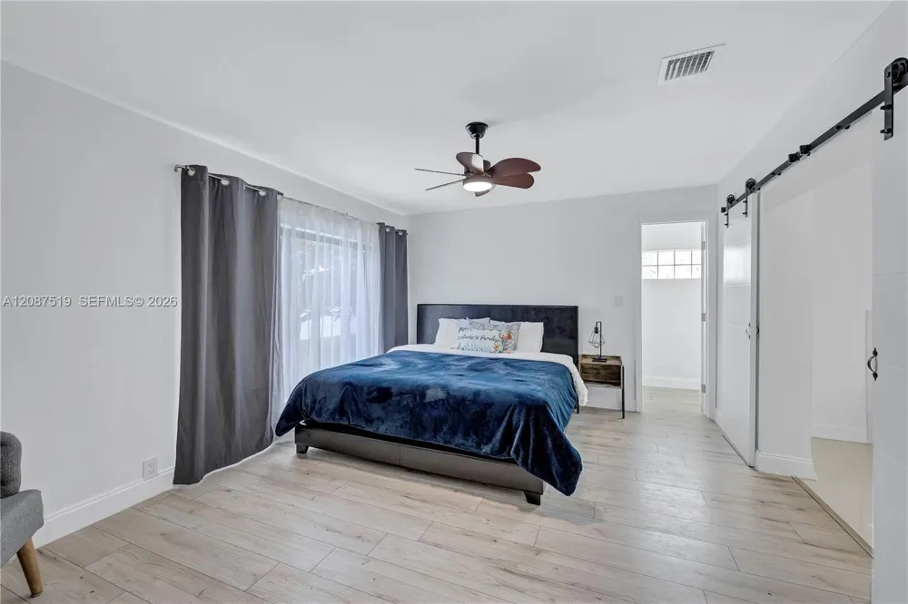 217 31st Ave Hollywood, FL 33021