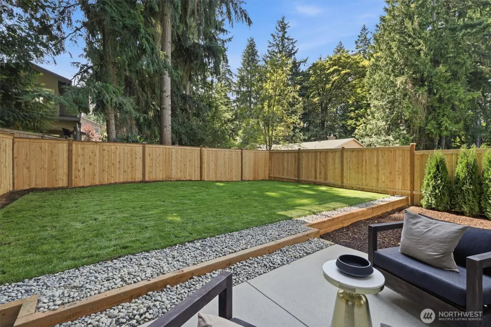 10026 Slater Avenue NE Kirkland, WA 98033