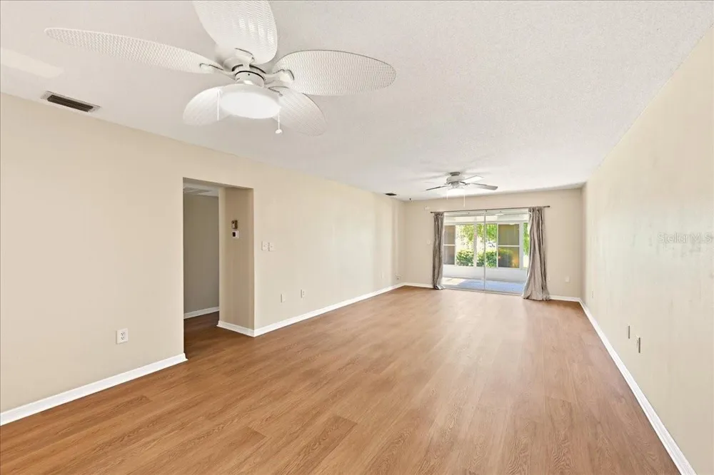 10407 WATERBIRD WAY #11 Bradenton, FL 34209