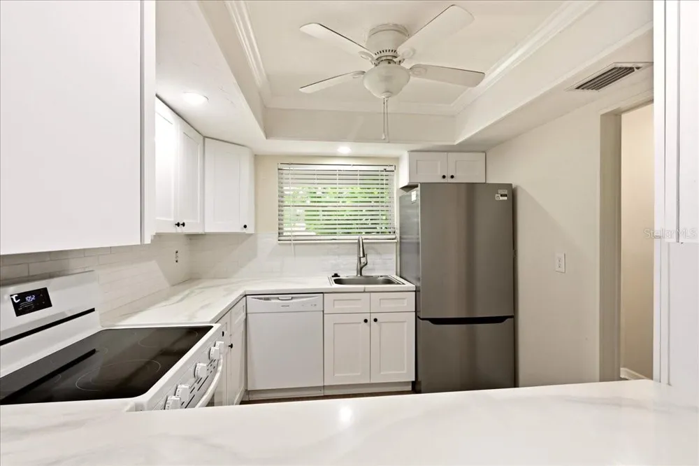 10407 WATERBIRD WAY #11 Bradenton, FL 34209