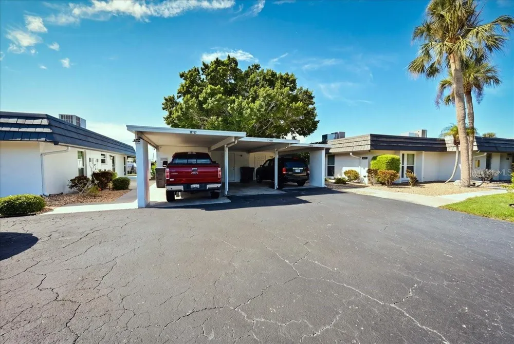 10407 WATERBIRD WAY #11 Bradenton, FL 34209