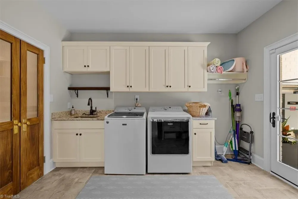 7376 Hidden View Drive Oak Ridge, NC 27310