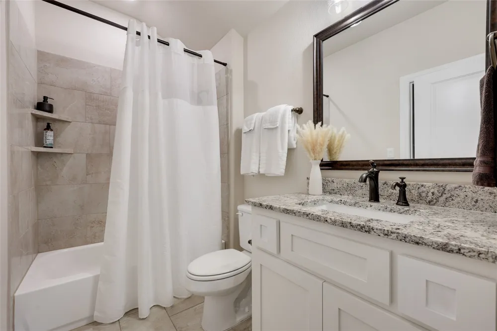509 Crosswater Lane Dripping Springs, TX 78620