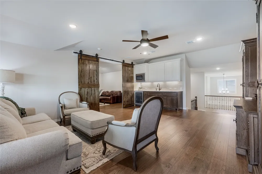 509 Crosswater Lane Dripping Springs, TX 78620