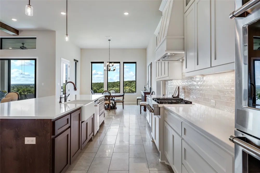 509 Crosswater Lane Dripping Springs, TX 78620