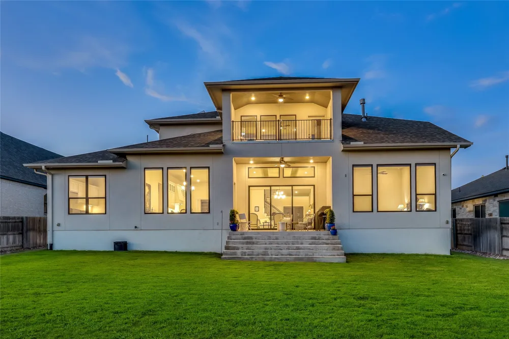 509 Crosswater Lane Dripping Springs, TX 78620