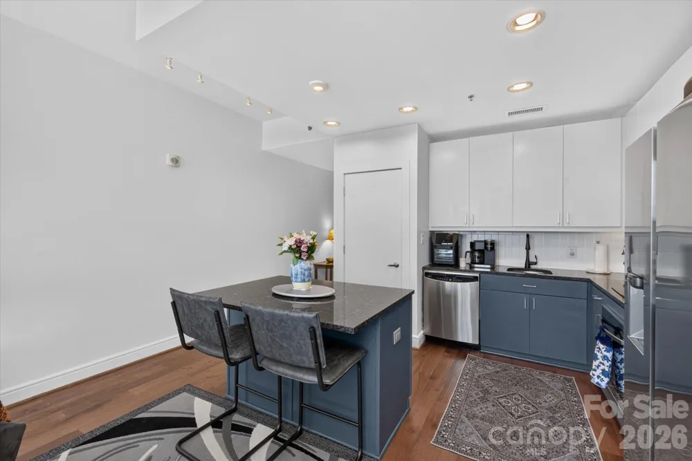 333 W Trade Street #2005 Charlotte, NC 28202
