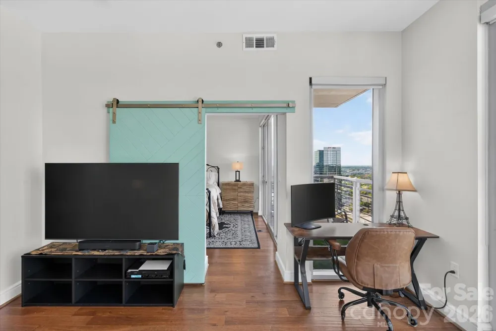 333 W Trade Street #2005 Charlotte, NC 28202