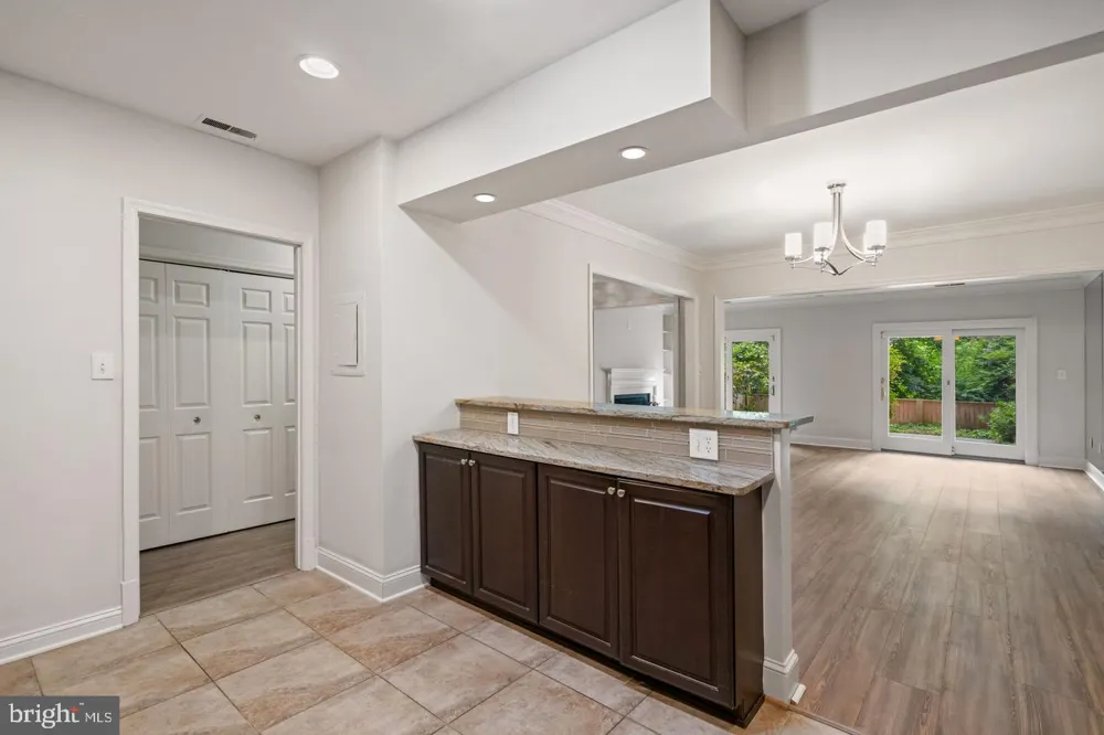 3231 SUTTON PLACE NW #D Washington, DC 20016