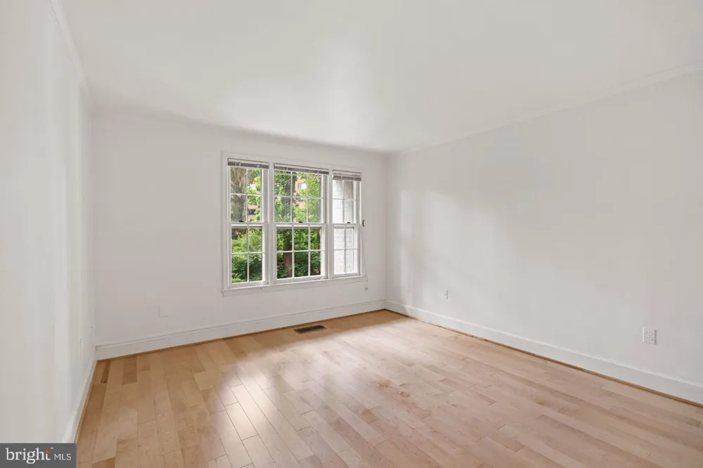 3231 SUTTON PLACE NW #D Washington, DC 20016