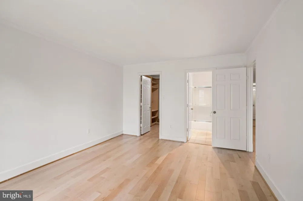 3231 SUTTON PLACE NW #D Washington, DC 20016
