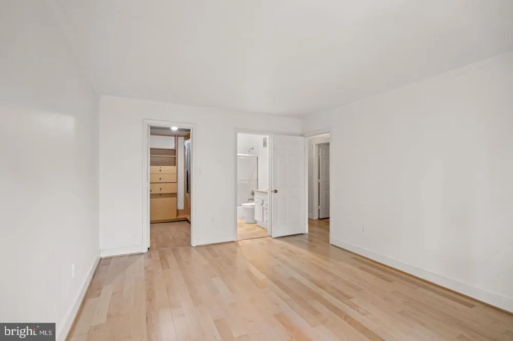 3231 SUTTON PLACE NW #D Washington, DC 20016