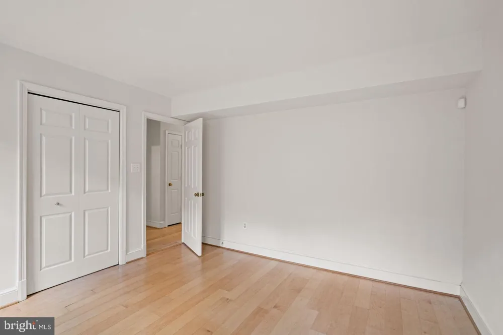 3231 SUTTON PLACE NW #D Washington, DC 20016