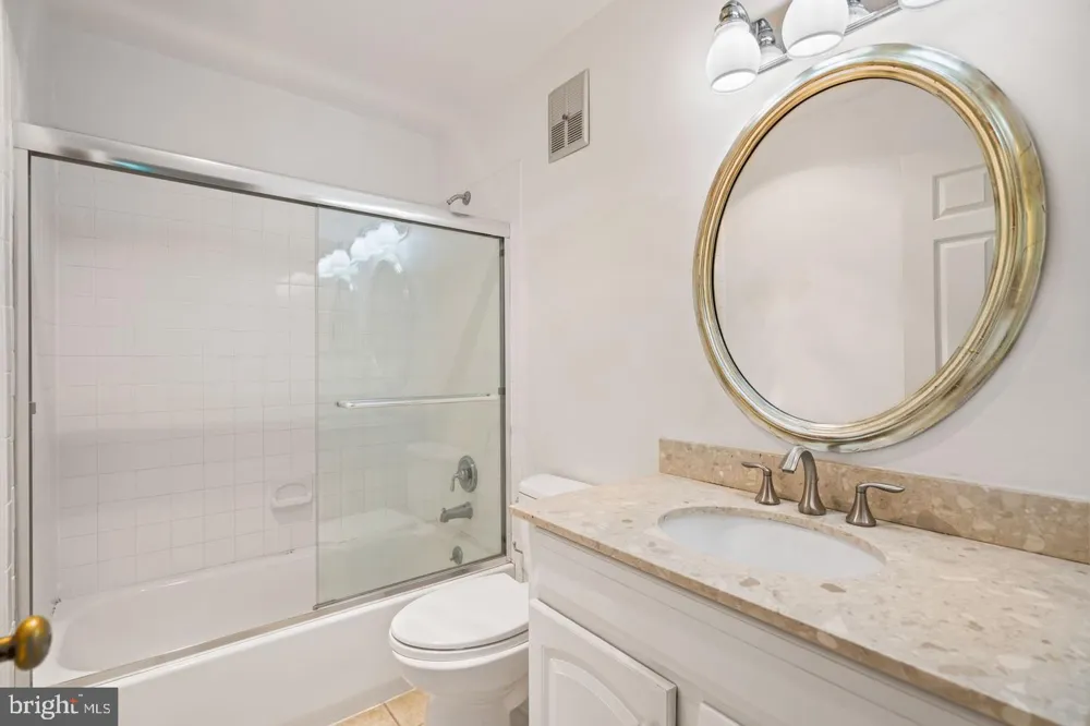 3231 SUTTON PLACE NW #D Washington, DC 20016