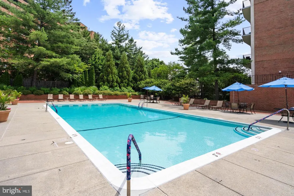 3231 SUTTON PLACE NW #D Washington, DC 20016