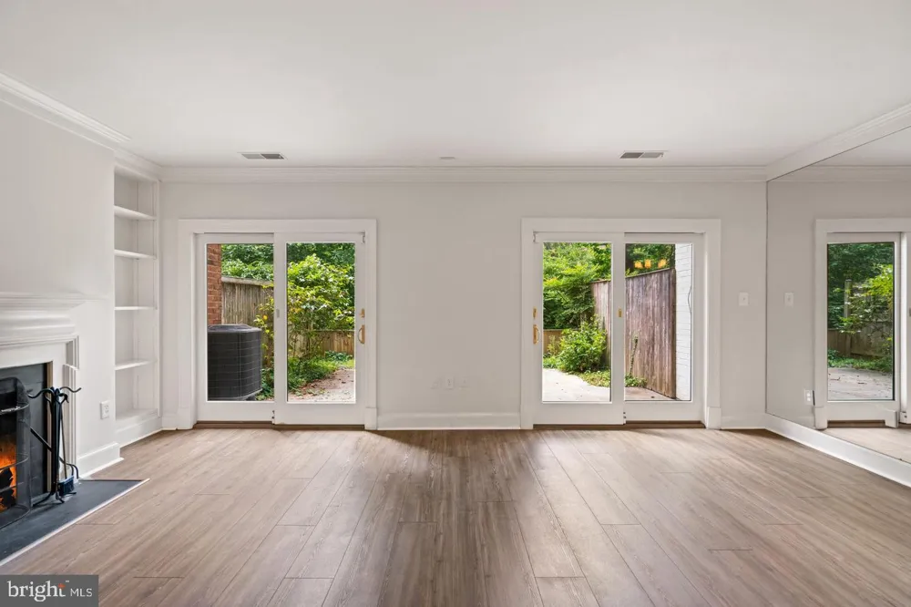3231 SUTTON PLACE NW #D Washington, DC 20016