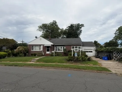 290 Jensen Ave