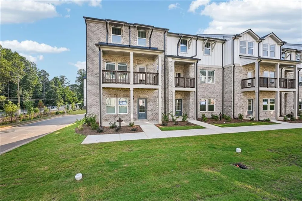 435 Elise Way Lawrenceville, GA 30045