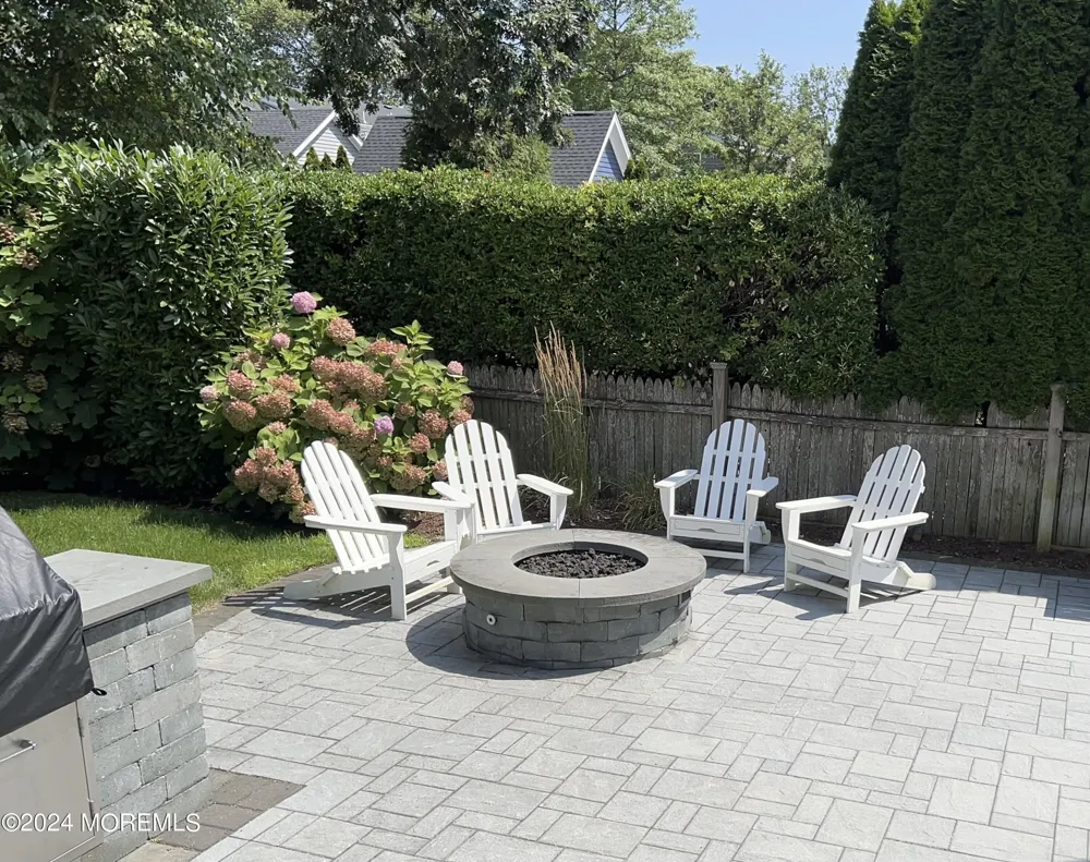 2122 Edgewood Place Spring Lake, NJ 07762