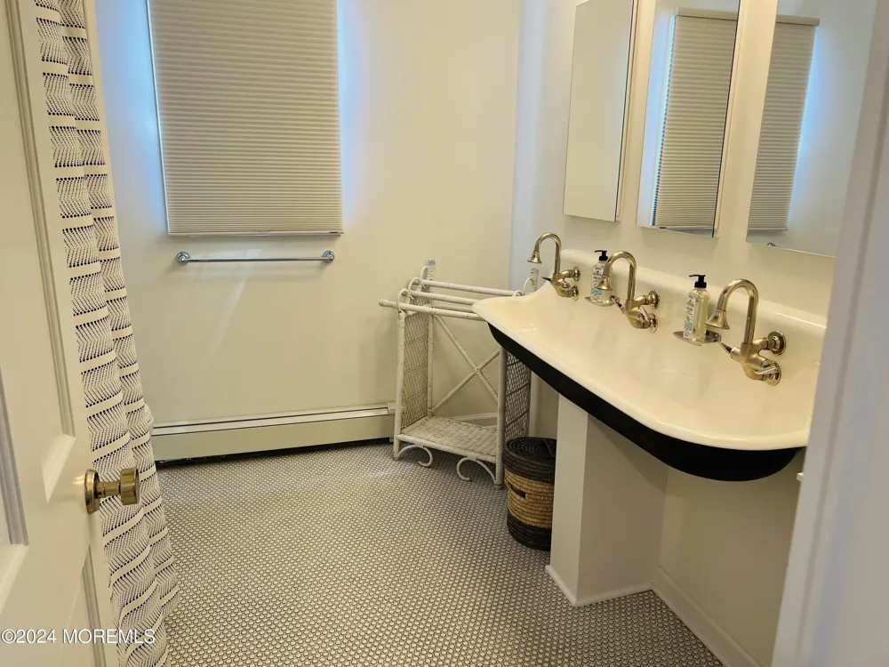 2122 Edgewood Place Spring Lake, NJ 07762