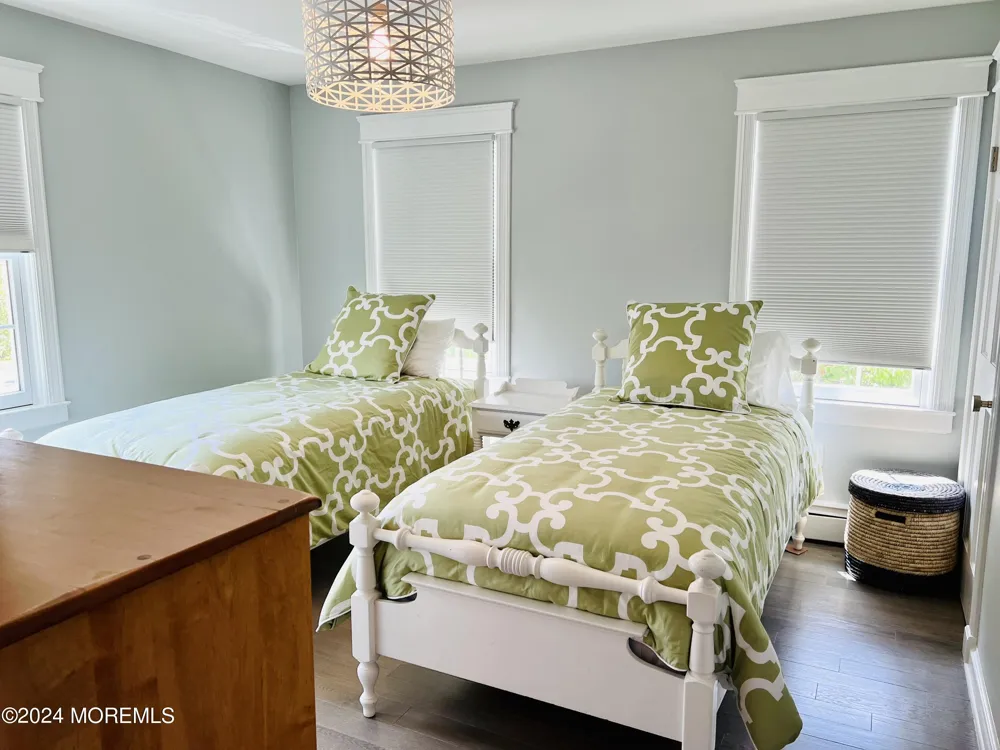 2122 Edgewood Place Spring Lake, NJ 07762