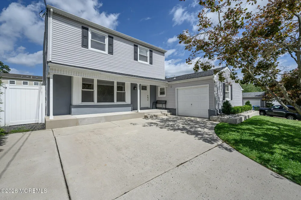 19 Bucknell Drive Cherry Hill, NJ 08034