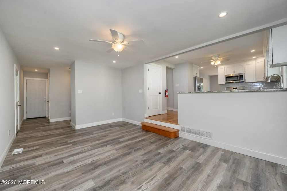 19 Bucknell Drive Cherry Hill, NJ 08034