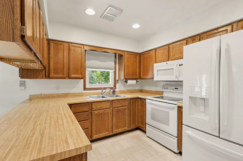 8198 37th Street Ross Township, MI 49083