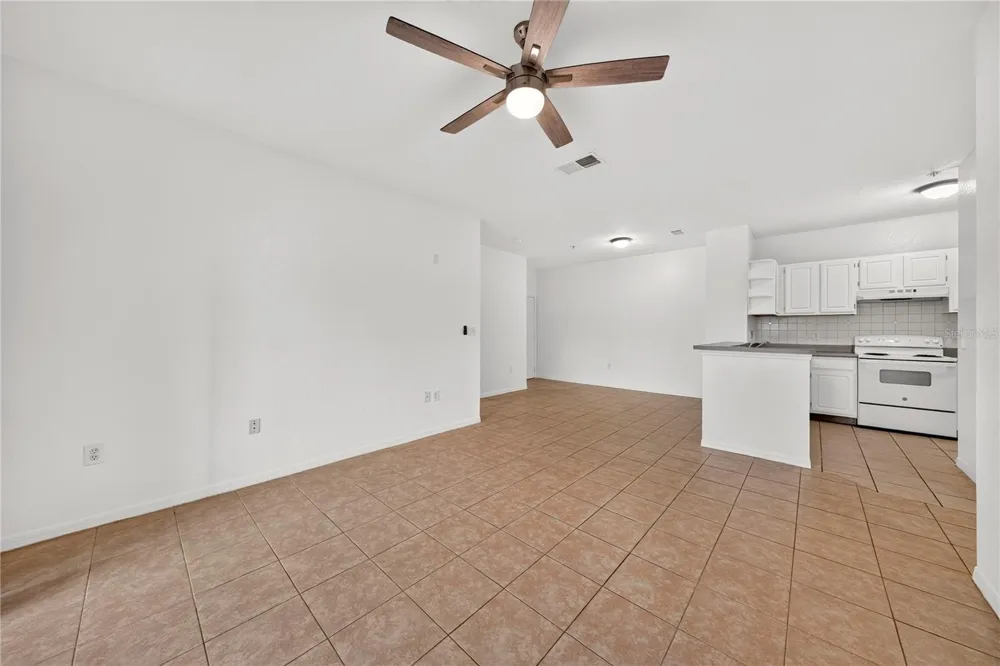 8816 DUNES CT #103 Kissimmee, FL 34747