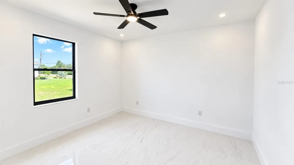 24028 VINCENT AVENUE Punta Gorda, FL 33955