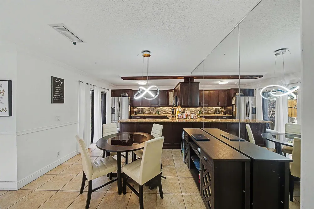 149 Lake Arbor Drive Palm Springs, FL 33461