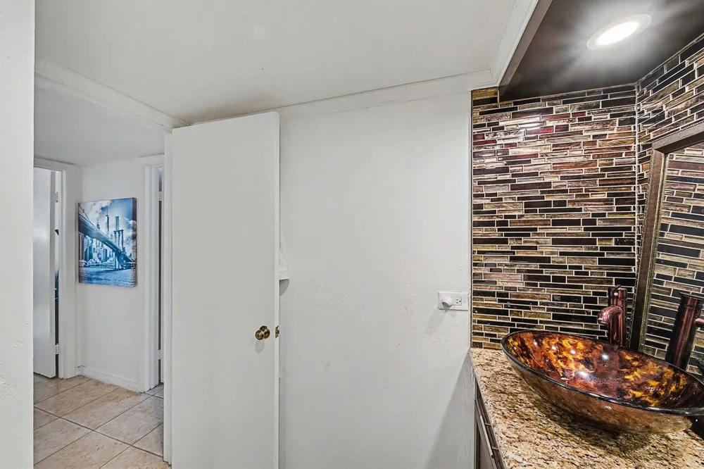 149 Lake Arbor Drive Palm Springs, FL 33461
