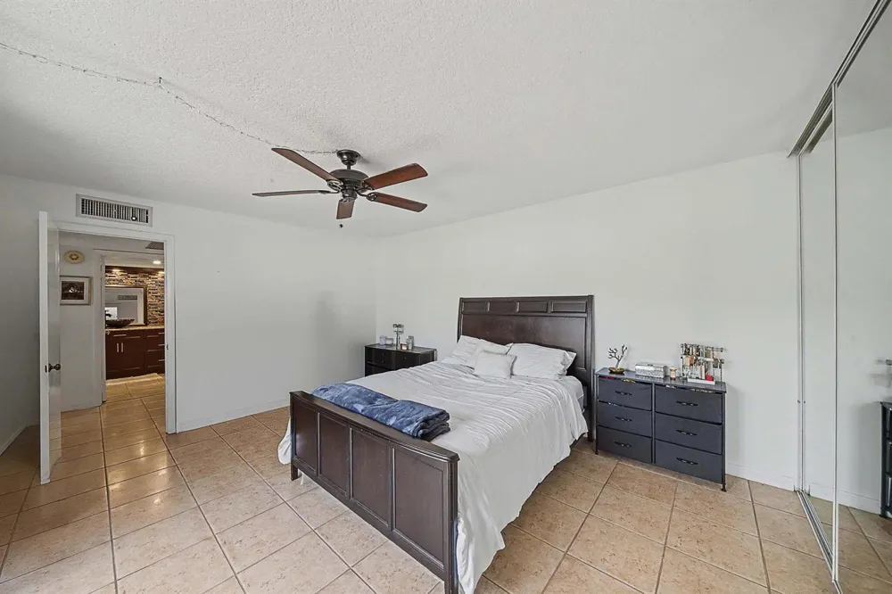 149 Lake Arbor Drive Palm Springs, FL 33461