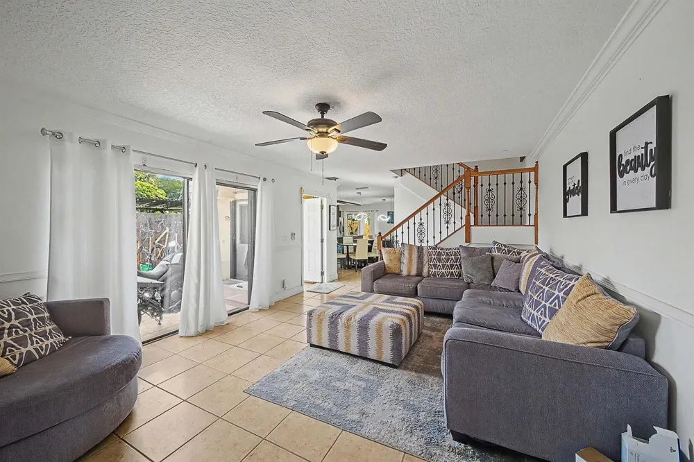 149 Lake Arbor Drive Palm Springs, FL 33461
