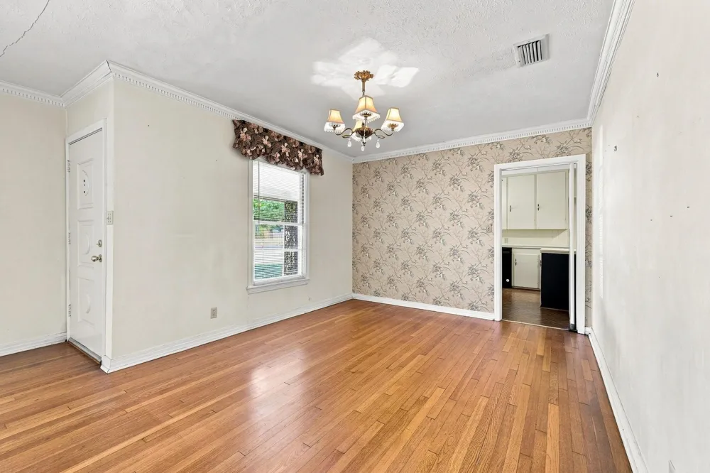 920 Park Avenue Bonham, TX 75418