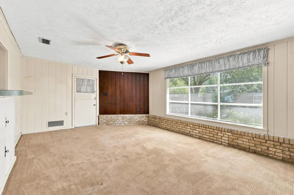 920 Park Avenue Bonham, TX 75418