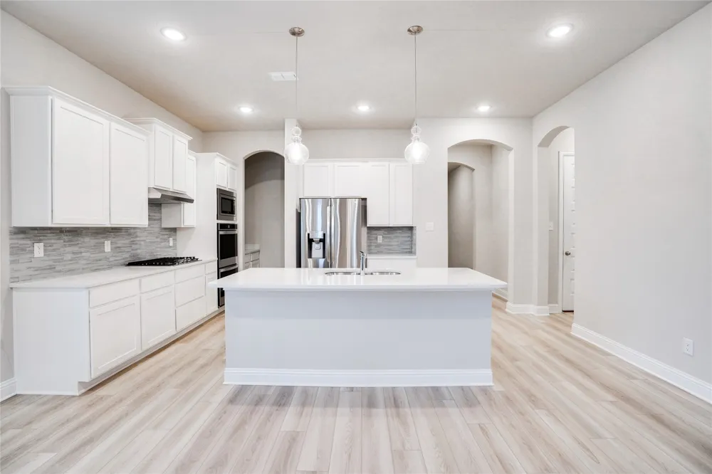 1521 Bison Trail Aubrey, TX 76227