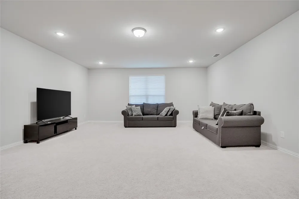 1521 Bison Trail Aubrey, TX 76227