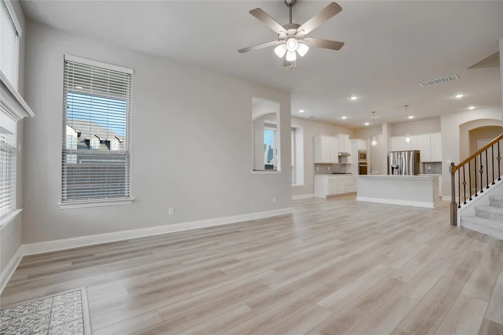 1521 Bison Trail Aubrey, TX 76227
