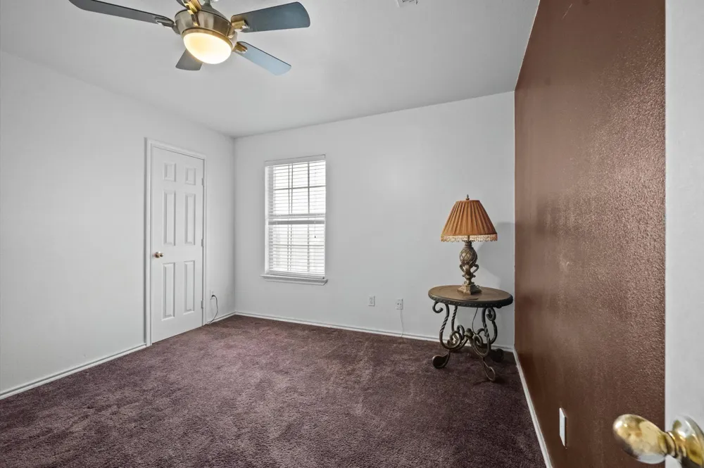 717 Eldorado Drive DeSoto, TX 75115
