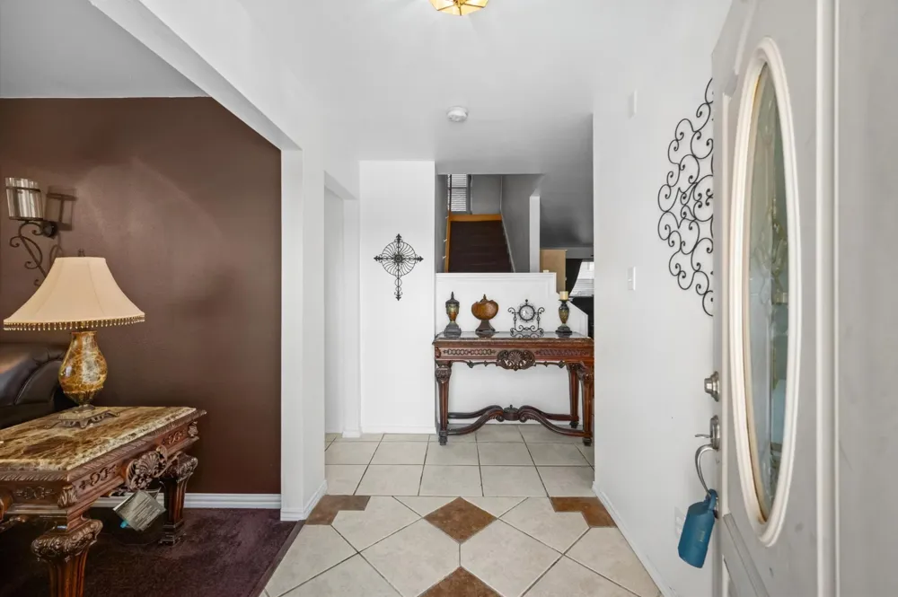 717 Eldorado Drive DeSoto, TX 75115