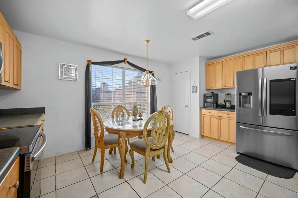 717 Eldorado Drive DeSoto, TX 75115