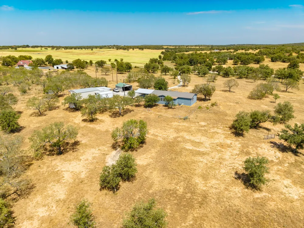 1951 Dowdy Road Seguin, TX 78155