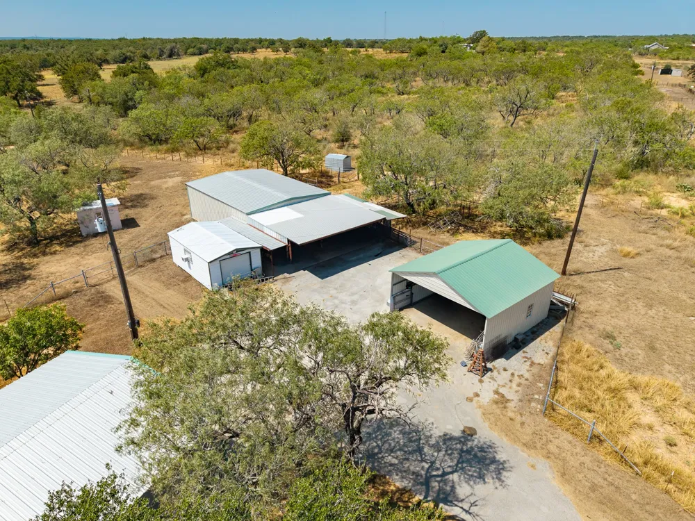 1951 Dowdy Road Seguin, TX 78155
