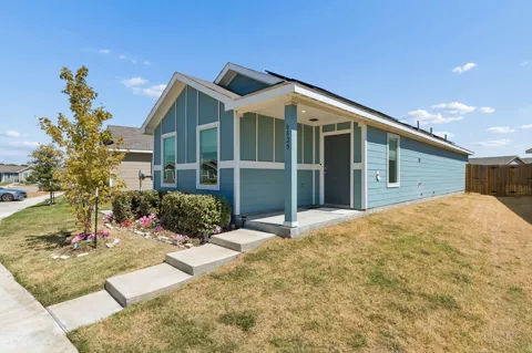 6825 Sunbeam Circle