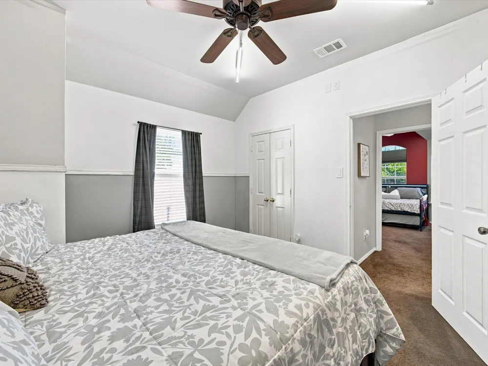 302 Republic Lane Euless, TX 76040